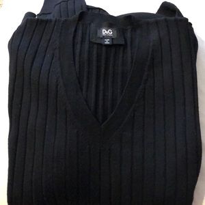 Dolce & Gabbana V-Neck sweater - Like New